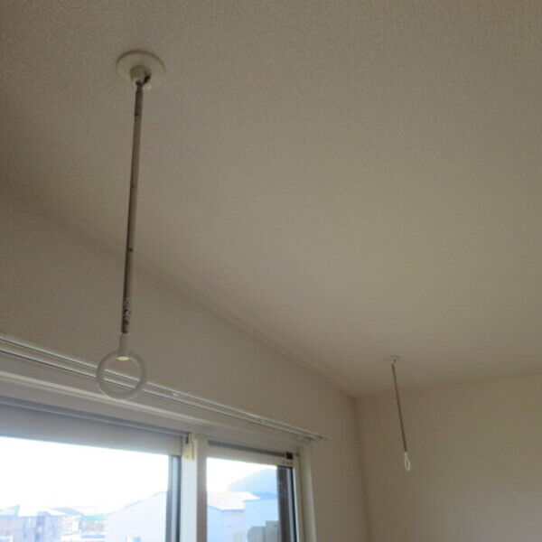 その他 (室内物干し)