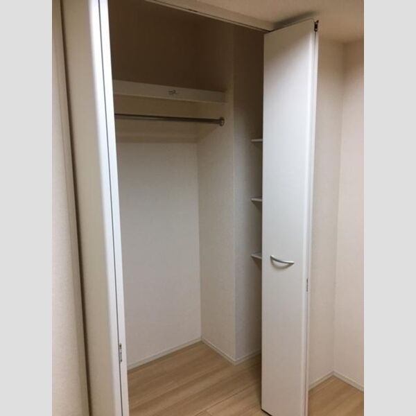 収納 (クローゼット)