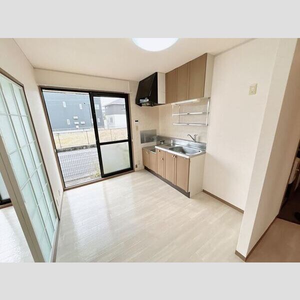 居室・リビング (ダイニングキッチン)