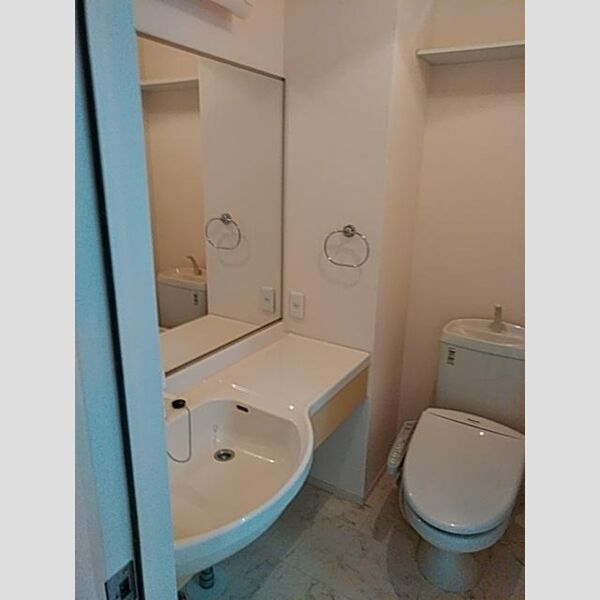 洗面所 (パウダールーム)