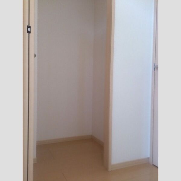 その他 (物入(玄関))