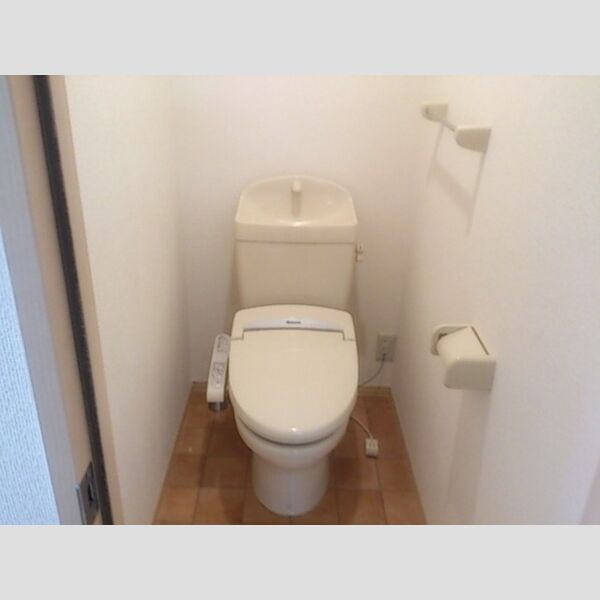 トイレ (トイレ)