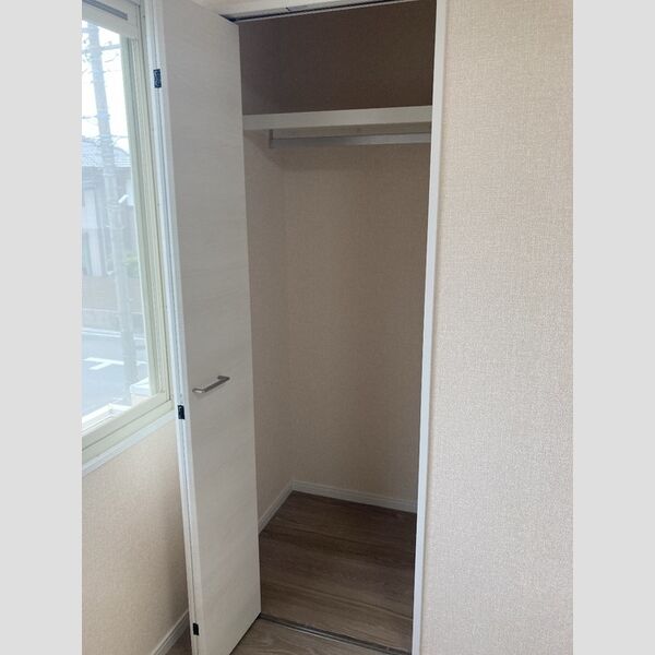 収納 (洋室収納)