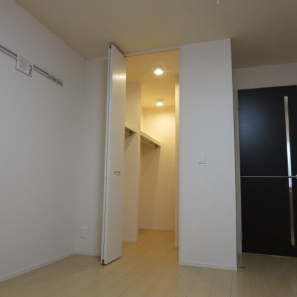 収納 (ウォークインクローゼット)