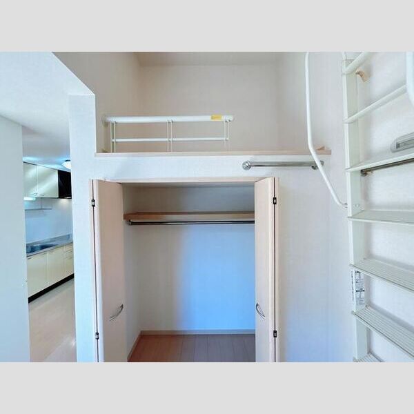 その他 (クローゼット)