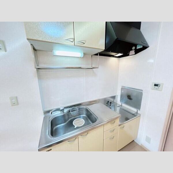 キッチン (キッチン)