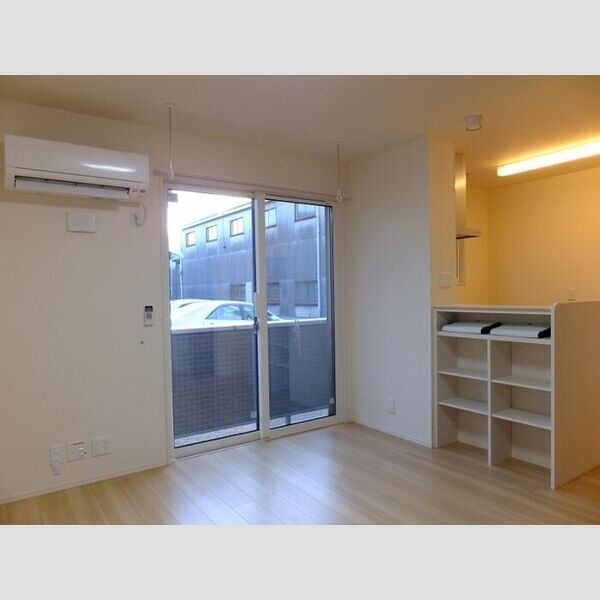 居室・リビング (LDK　西面)