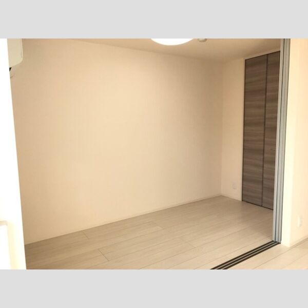 その他 (洋室)