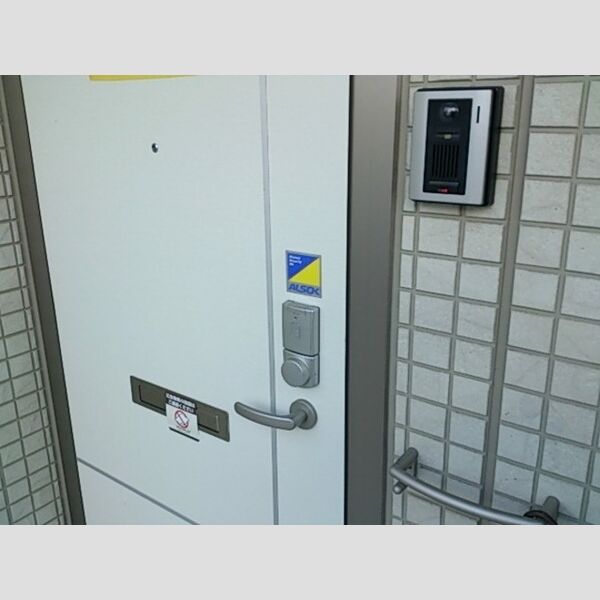 玄関 (ICカードキー、TVインターホン)