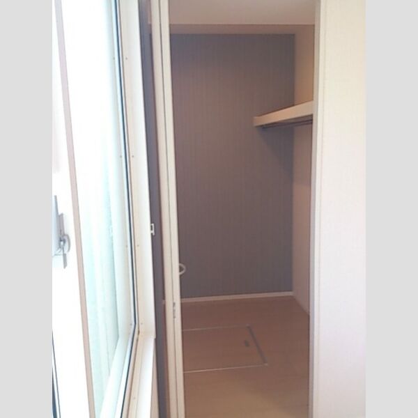 収納 (ウォークインクローゼット)