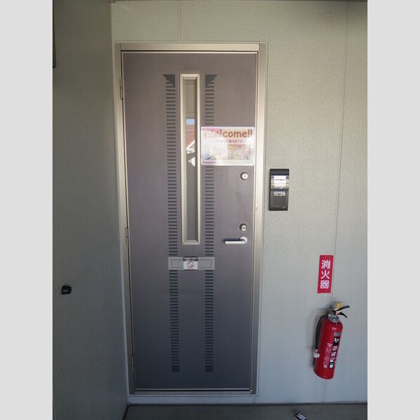 玄関 (玄関共用側)