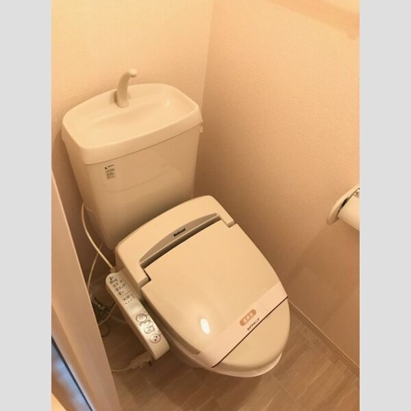 トイレ (温水洗浄暖房便座)