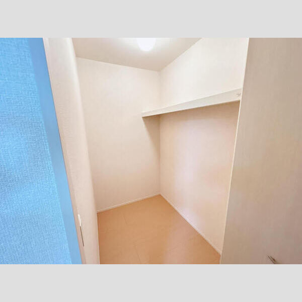 その他 (ウォークインクローゼット)