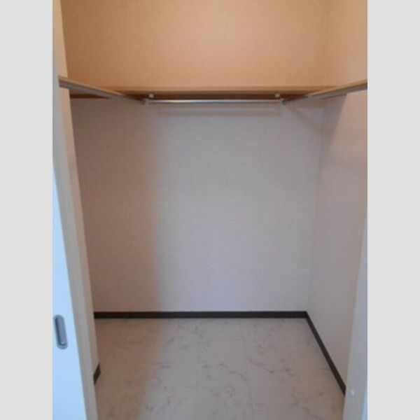 収納 (ウォークインクローゼット)