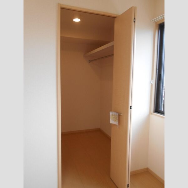 収納 (ウォークインクローゼット)