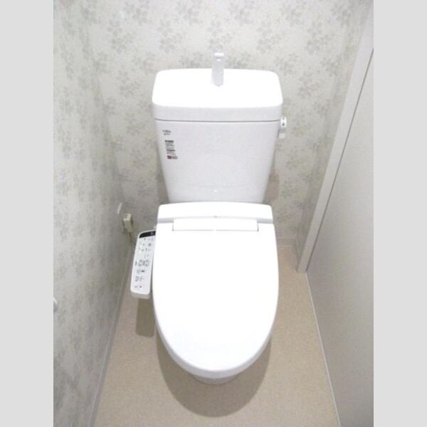 トイレ (温水洗浄暖房便座)