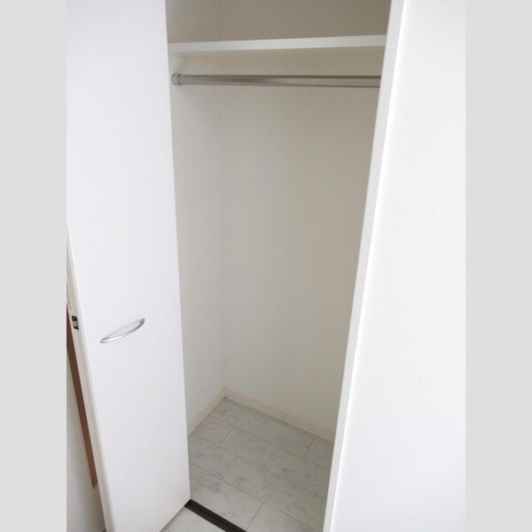 収納 (クローゼット)