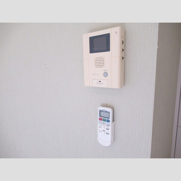 その他設備 (モニター付きインターホン)