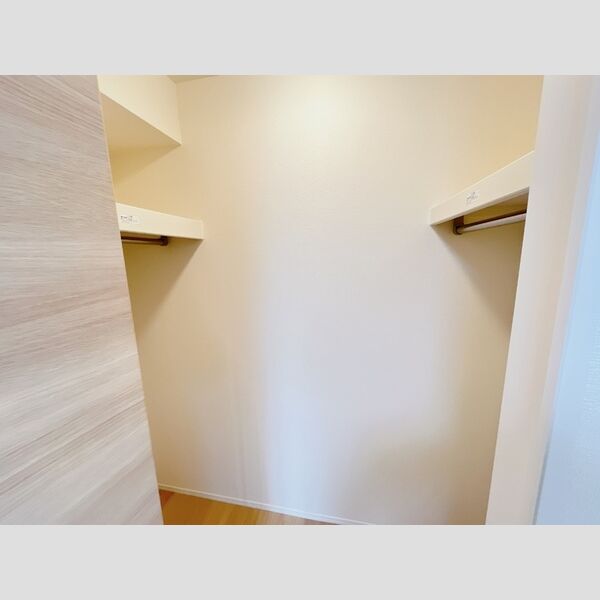 収納 (ウォークインクローゼット)