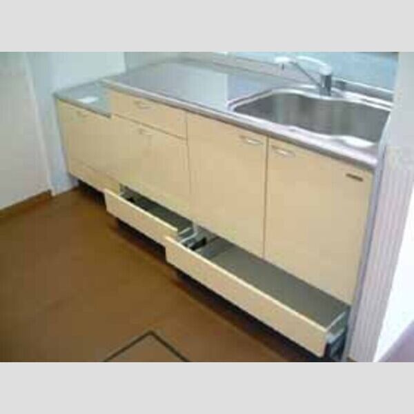 その他 (アンダーストッカー)