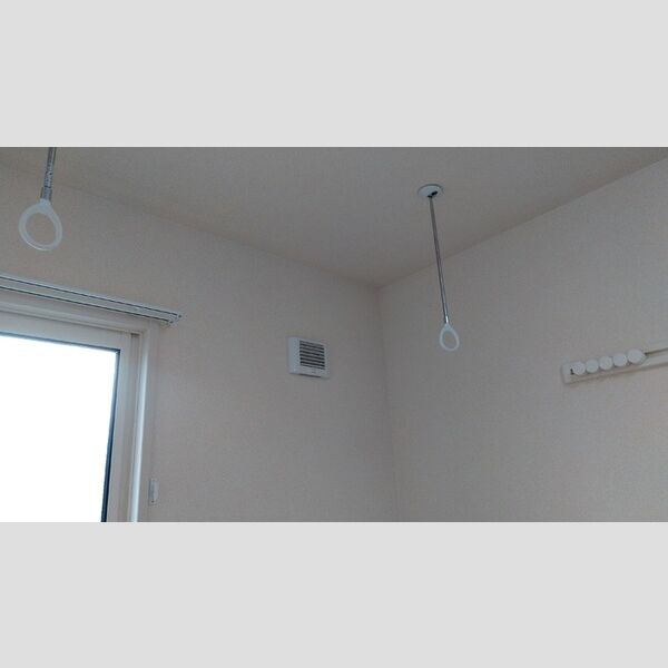 その他 (室内物干し)