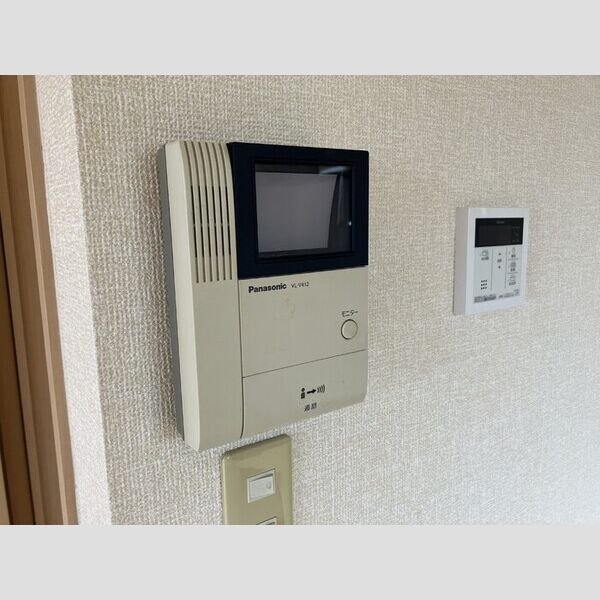 その他設備 (モニター付きインターホン)