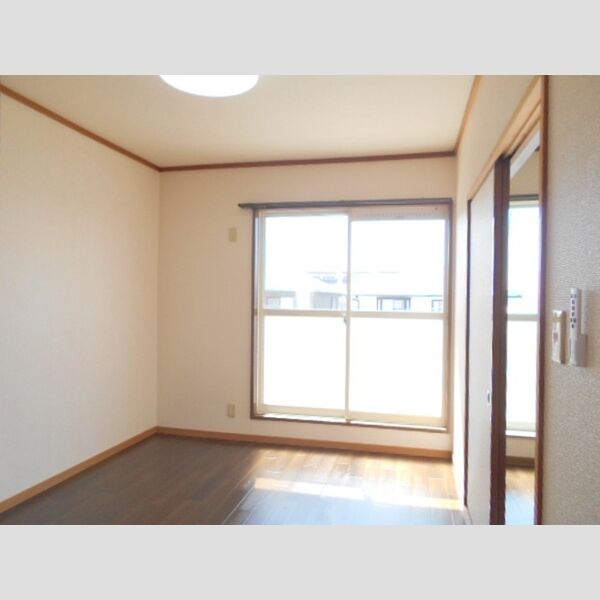 その他 (洋室)