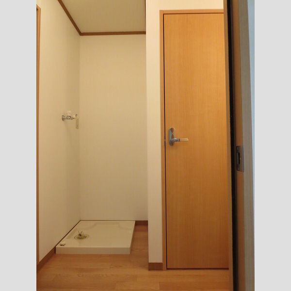 その他 (洗濯機置き場)