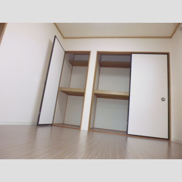 収納 (物入)