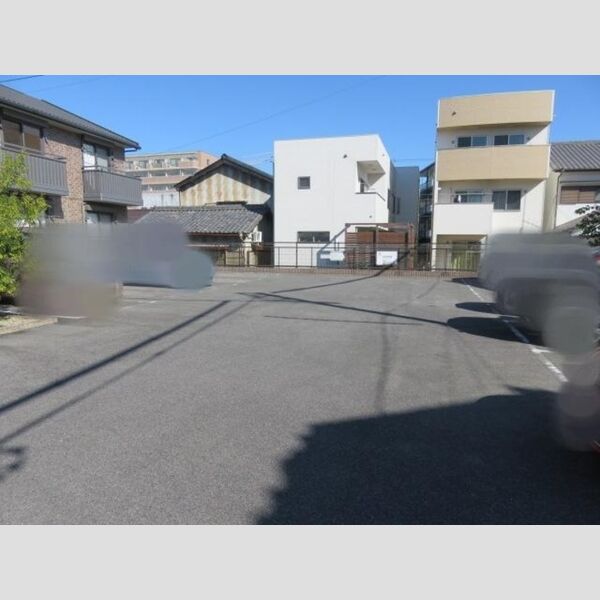 駐車場 (駐車場)