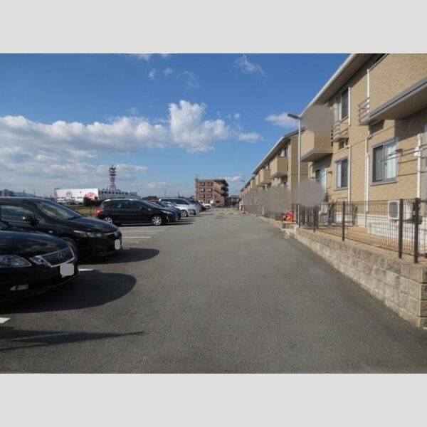 駐車場 (駐車場)