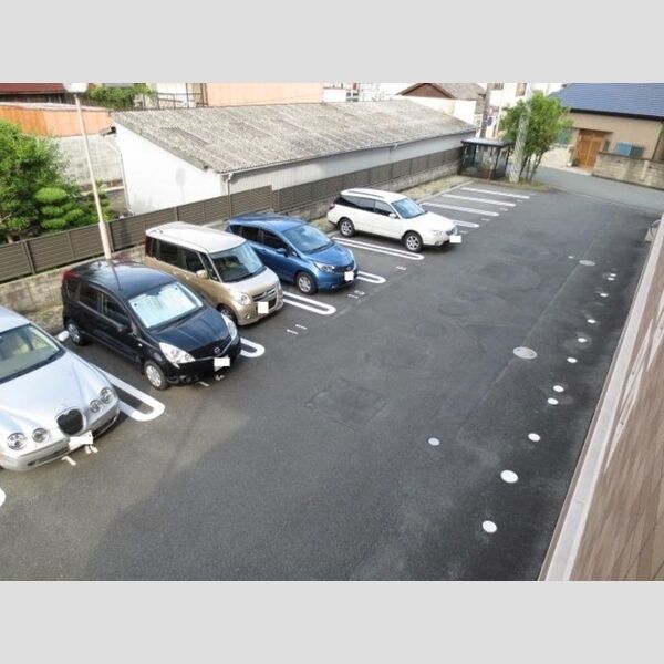 駐車場 (駐車場)