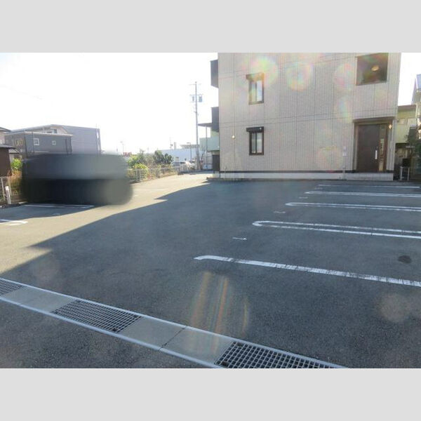 駐車場 (駐車場)