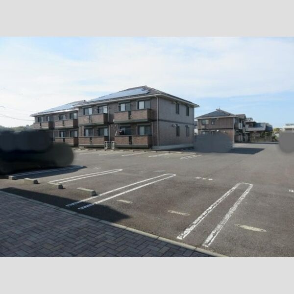 駐車場 (駐車場)