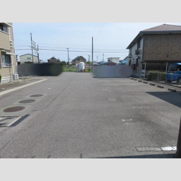 駐車場 (駐車場)