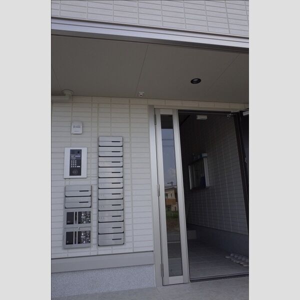 エントランス (オートロック仕様)
