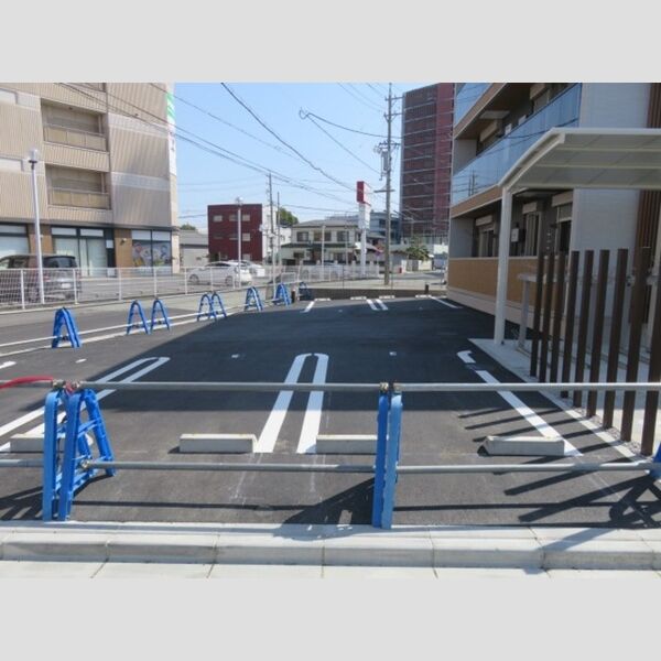 駐車場 (駐車場)