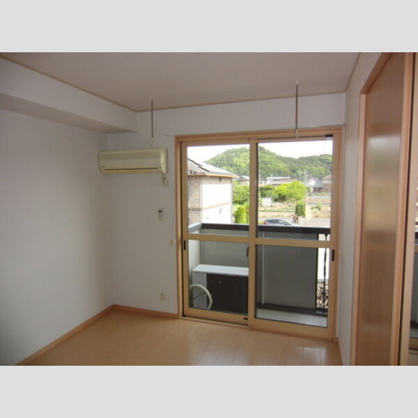 居室・リビング (洋室(南))