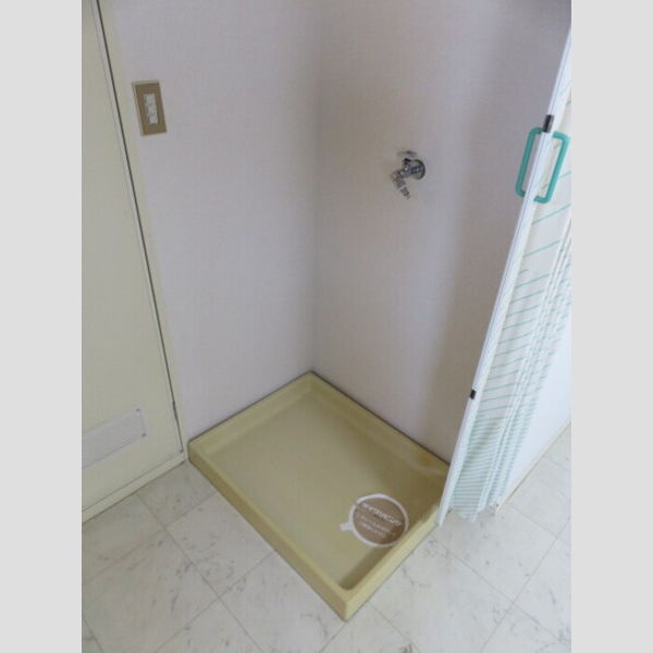 その他設備 (洗濯機置き場)