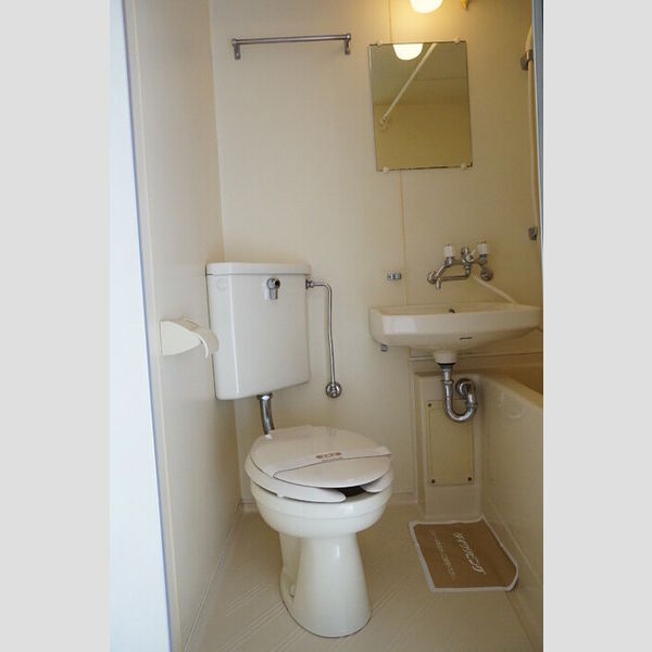 トイレ (トイレ)