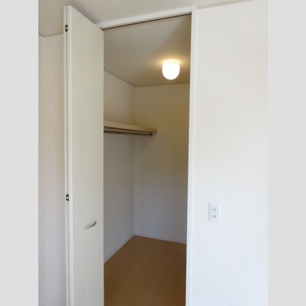収納 (ウォークインクローゼット)