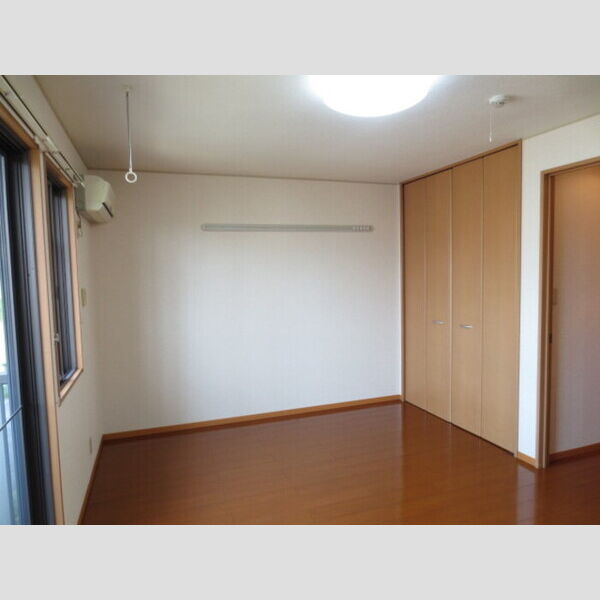 その他 (居室照明が付いています)