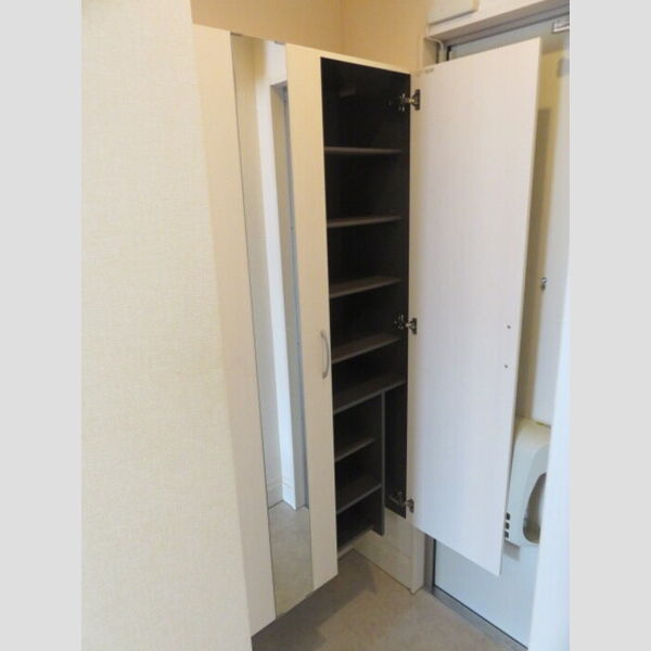 玄関 (シューズボックス)