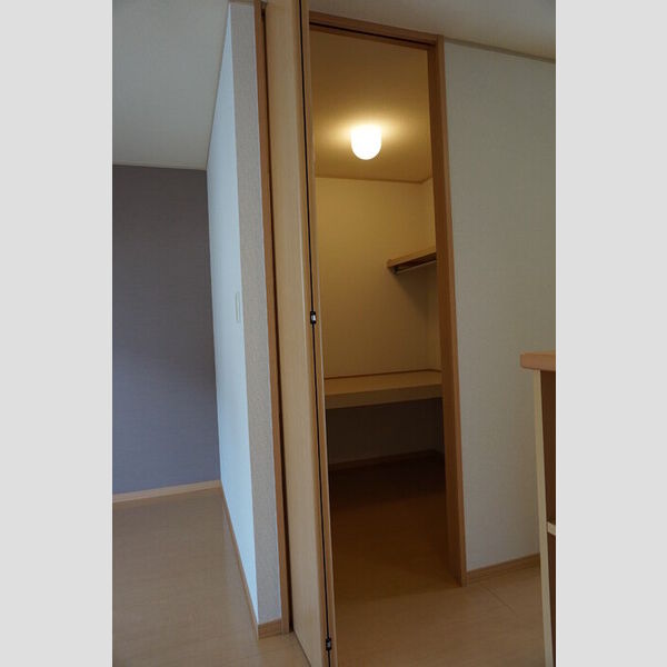 収納 (ウォークインクローゼット)