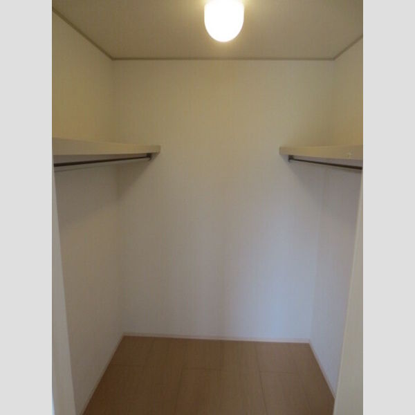 収納 (ウォークインクローゼット)