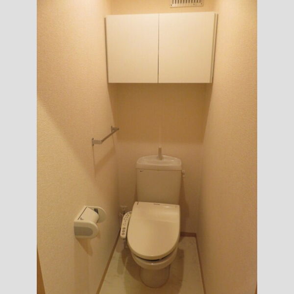 トイレ (トイレ)