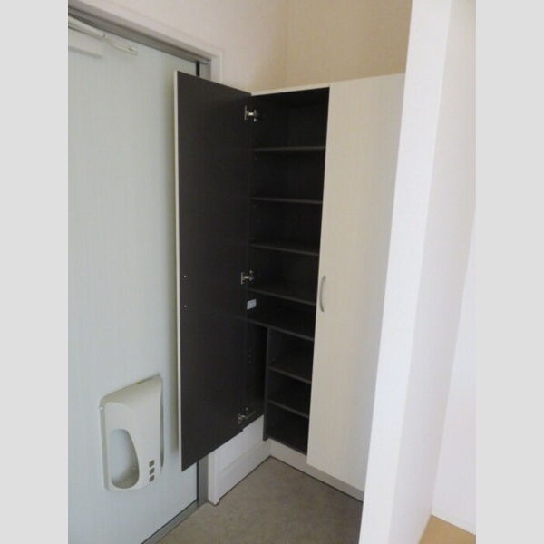 玄関 (シューズボックス)