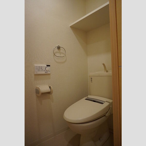 トイレ (トイレ(温水洗浄暖房便座))