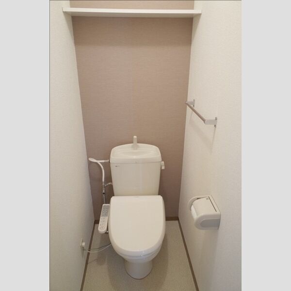 トイレ (温水洗浄便座)