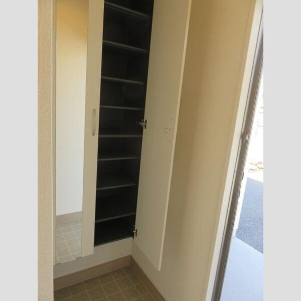 玄関 (シューズボックス)